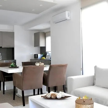 Zenobia Luxury City/beach Apts No.1