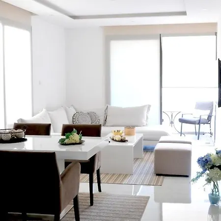 Lägenhet Zenobia Luxury City/beach Apts No.1
