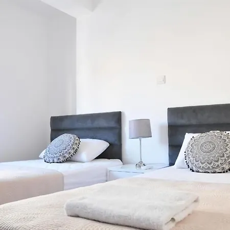 Lägenhet Zenobia Luxury City/beach Apts No.1